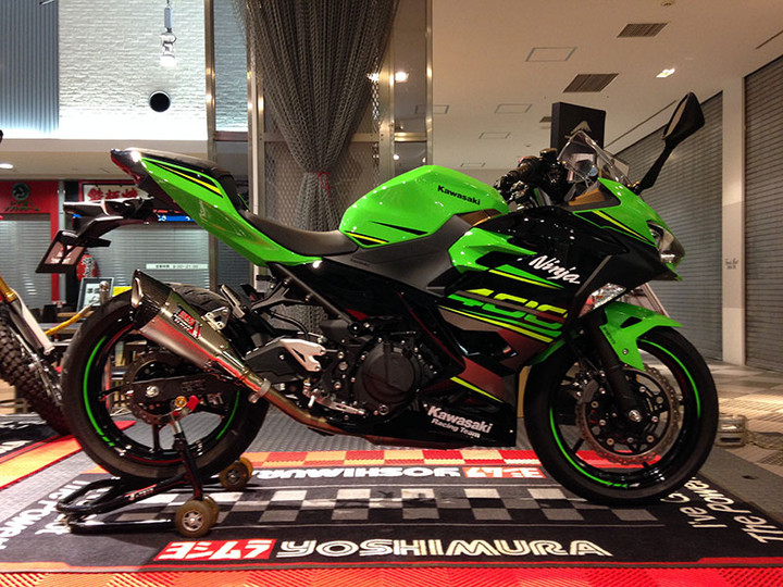 YOSHIMURA BLOG : NEOPASA清水 車両展示