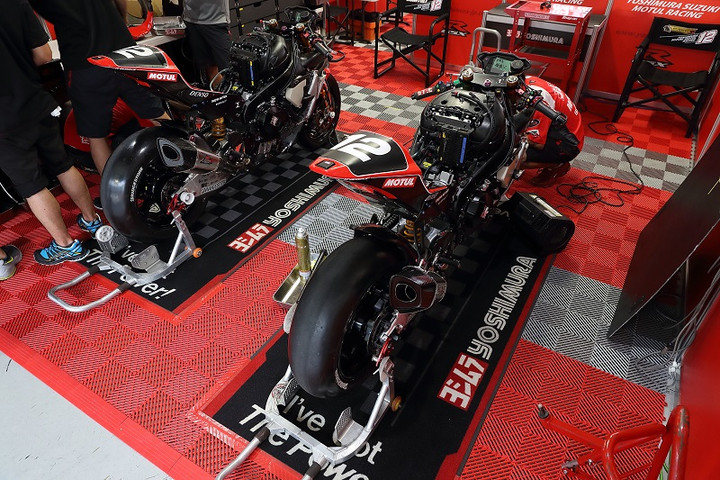 YOSHIMURA BLOG : レーシングフロアマット/マルチフロアマット 出荷